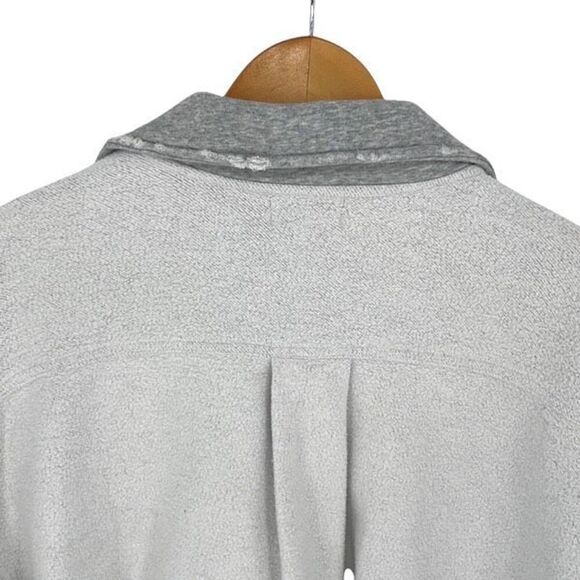 Altar’d State Women’s Reversed Sweatshirt Medium Gray Button Up Flannel Casual C - Picture 4 of 8